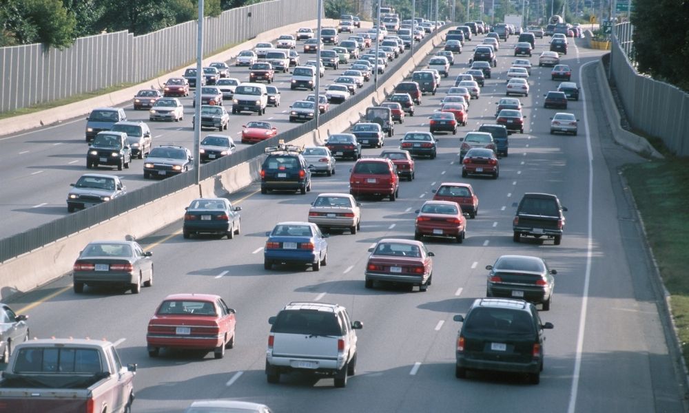 7 Helpful Highway Driving Tips